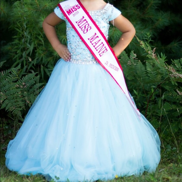Little girls pageant gown - Picture 1 of 1
